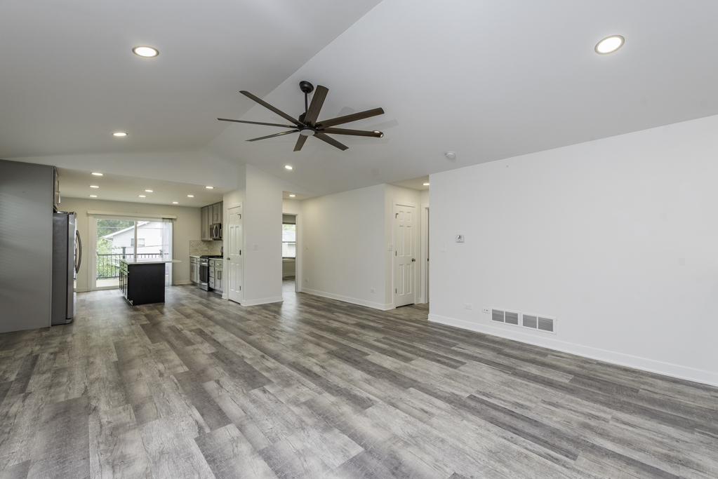 property viewer photo 2
