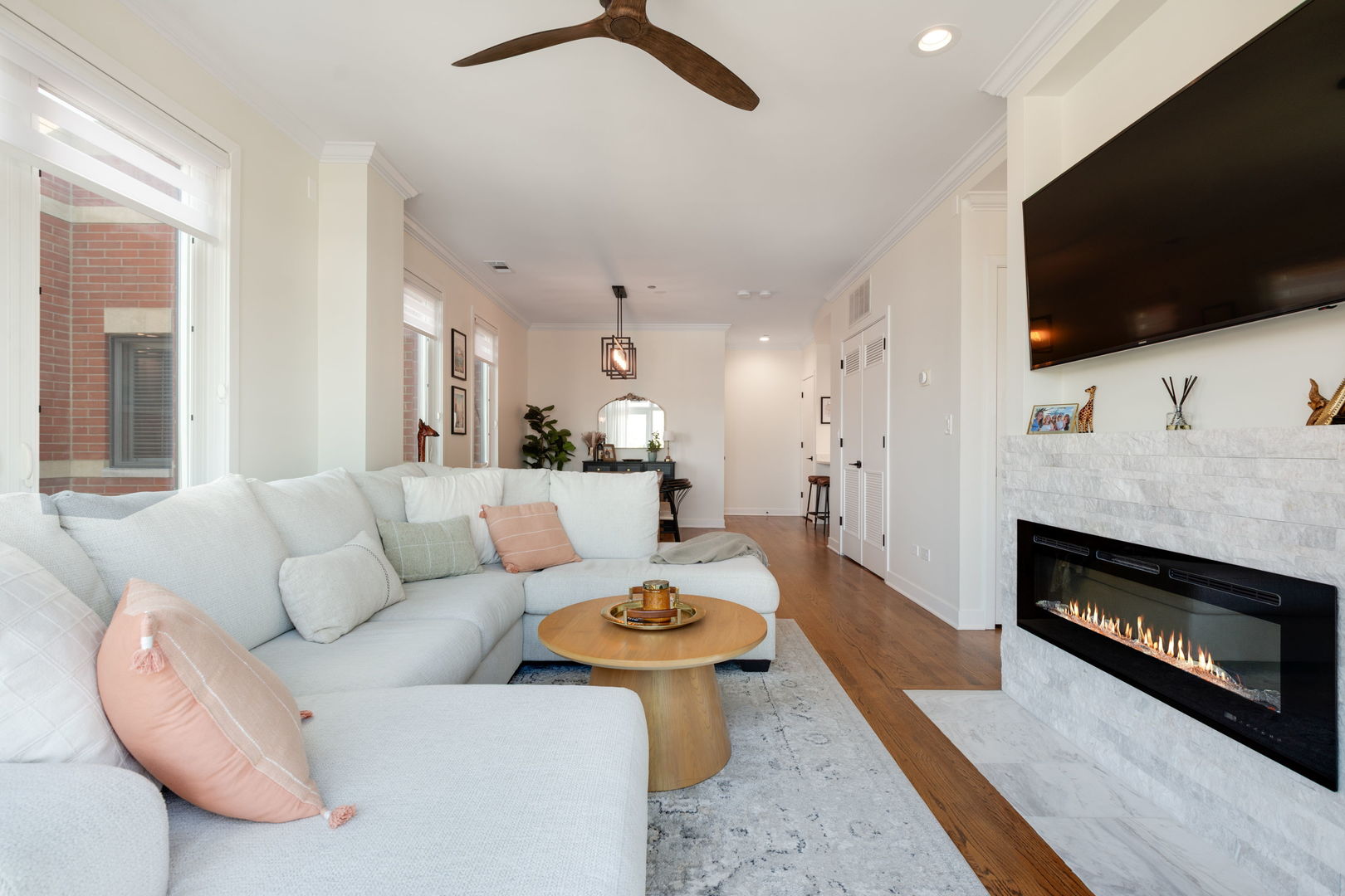 property viewer photo 5