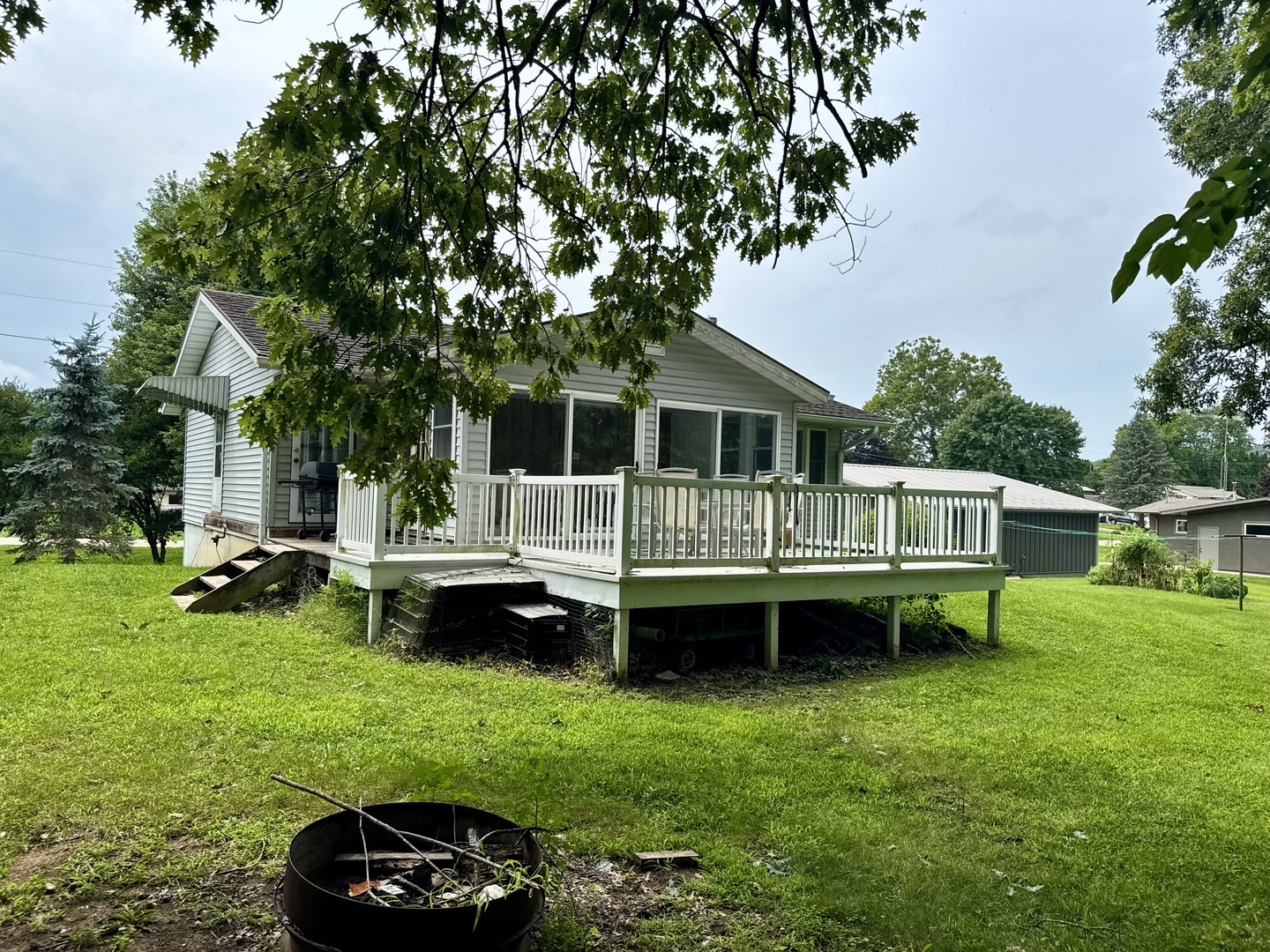 main property photo 28