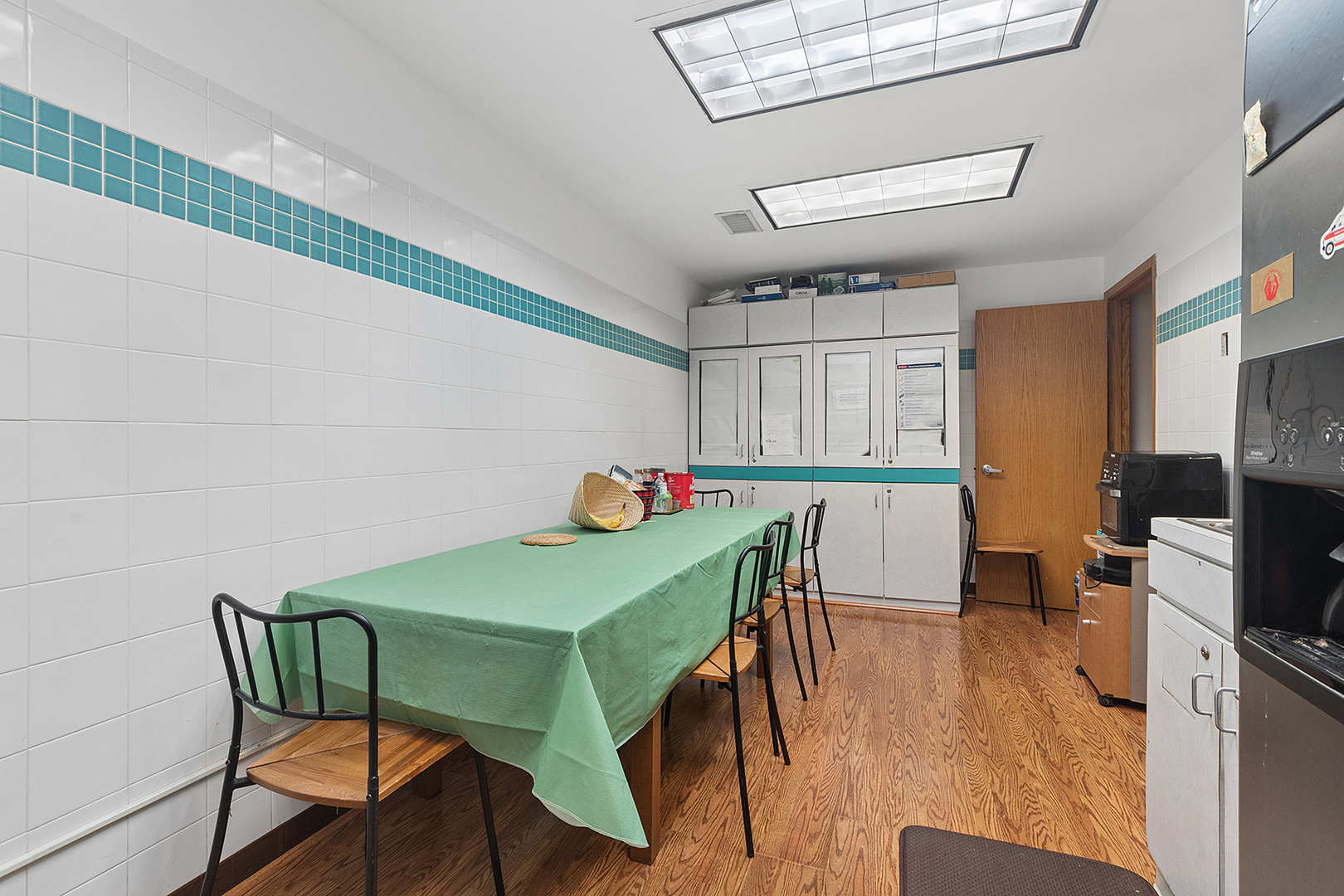 main property photo 11