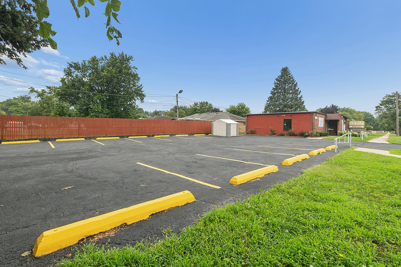 main property photo 18