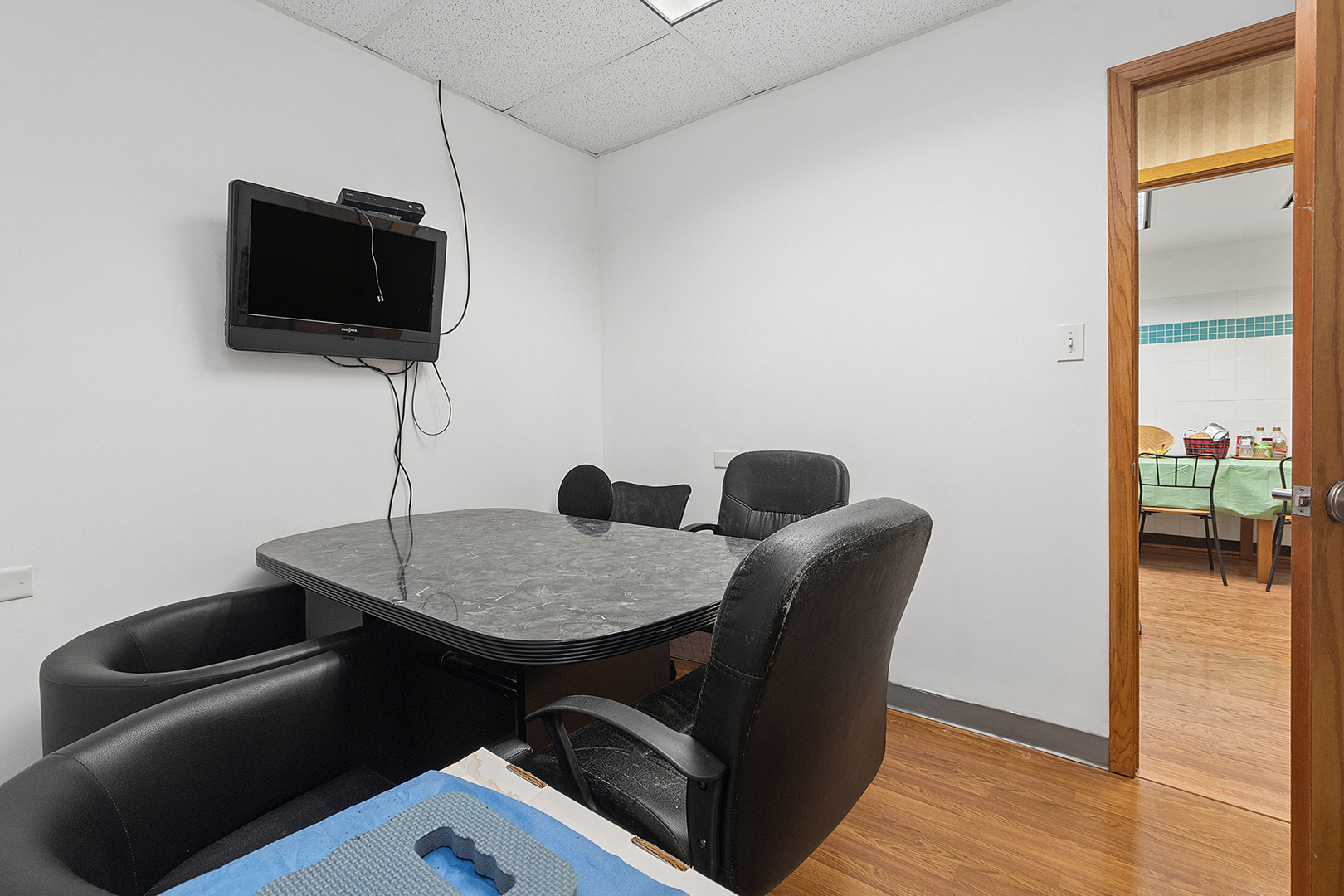 main property photo 8