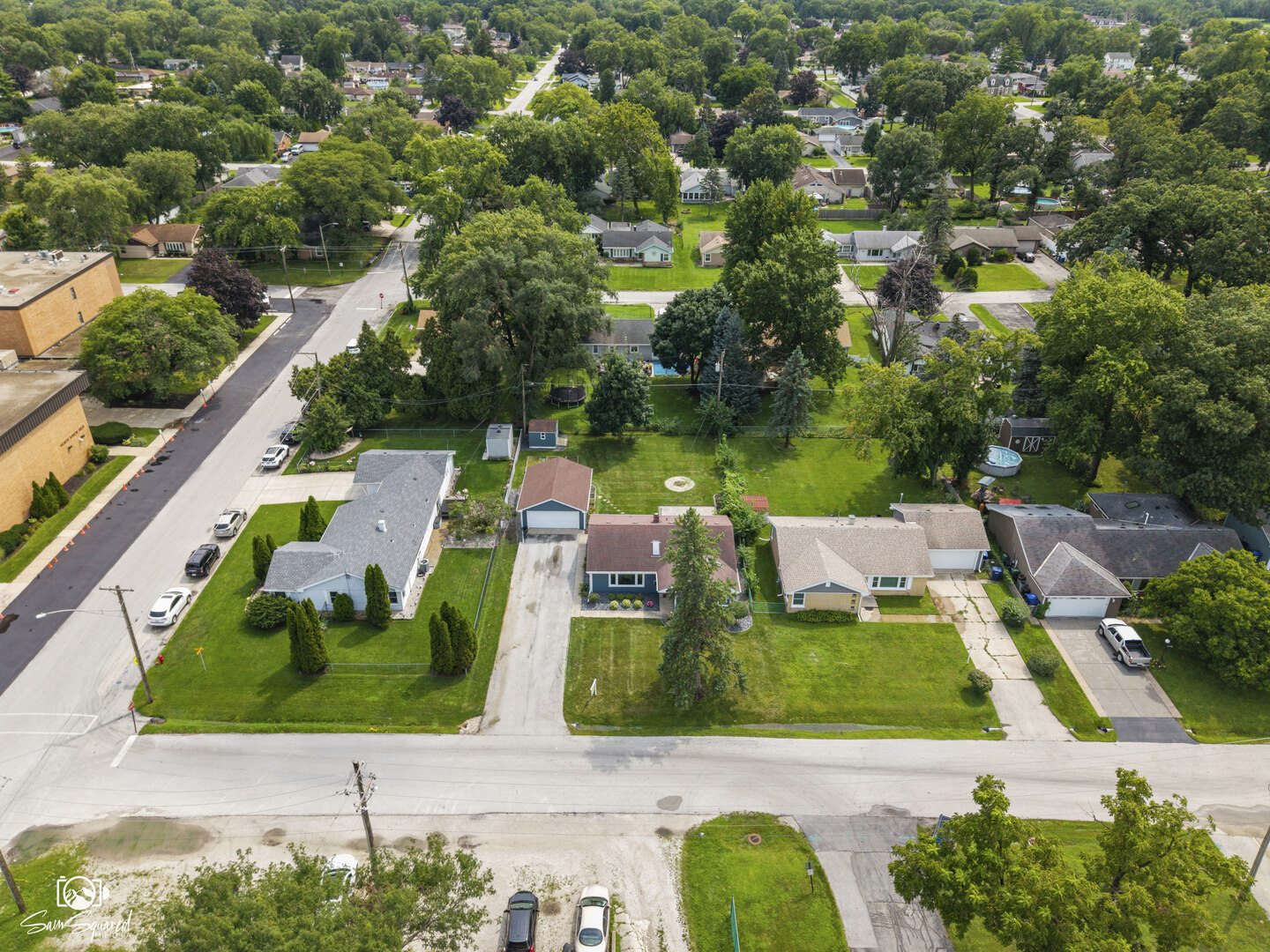 main property photo 33