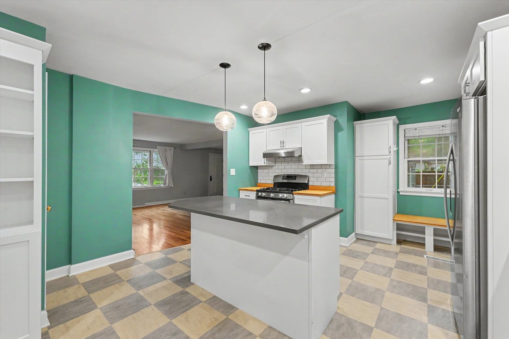 main property photo 14
