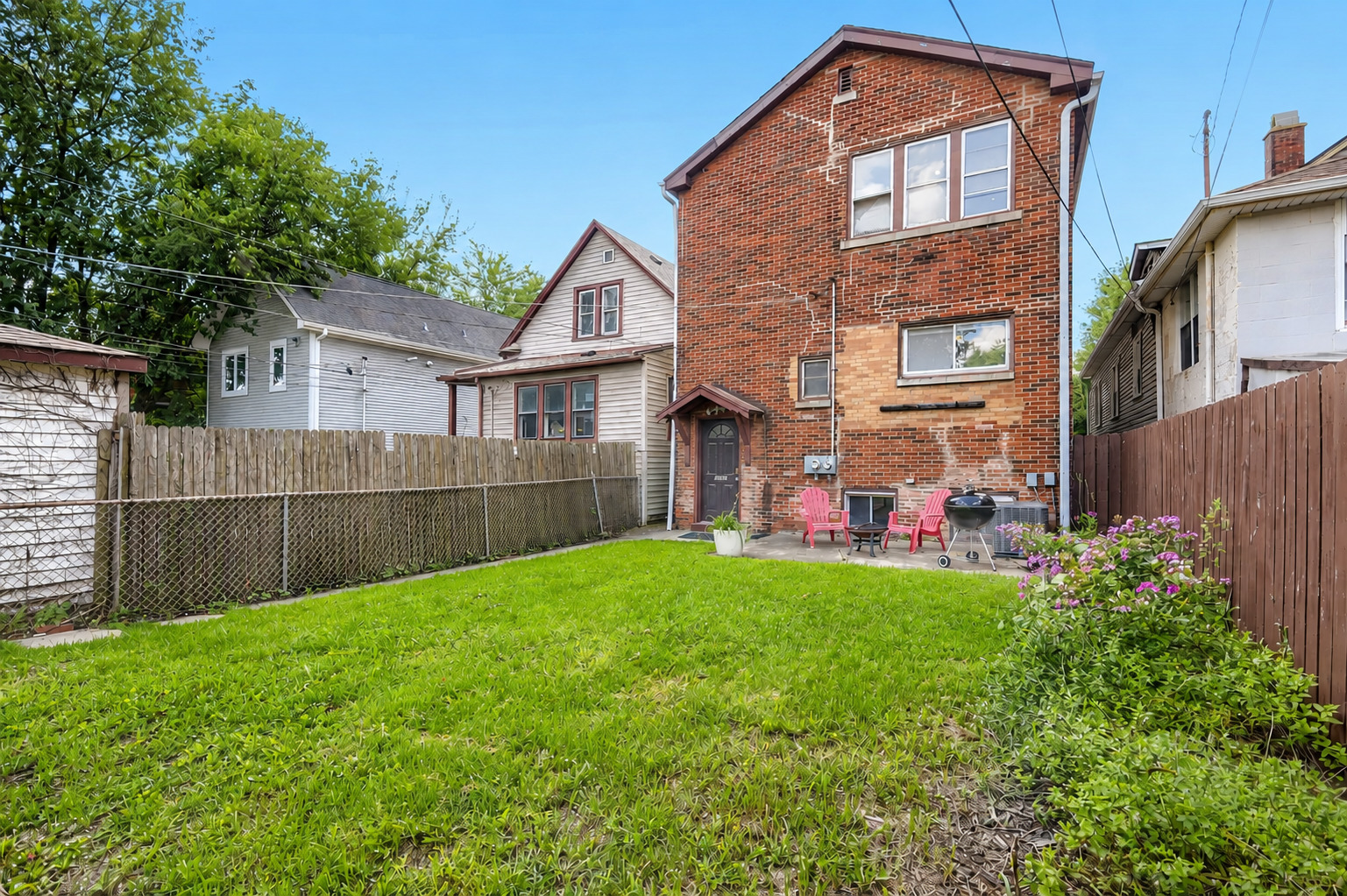 main property photo 33