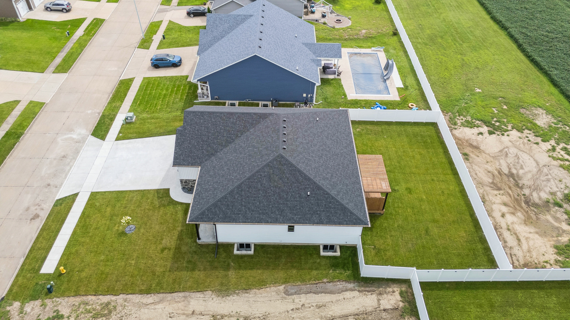 main property photo 51