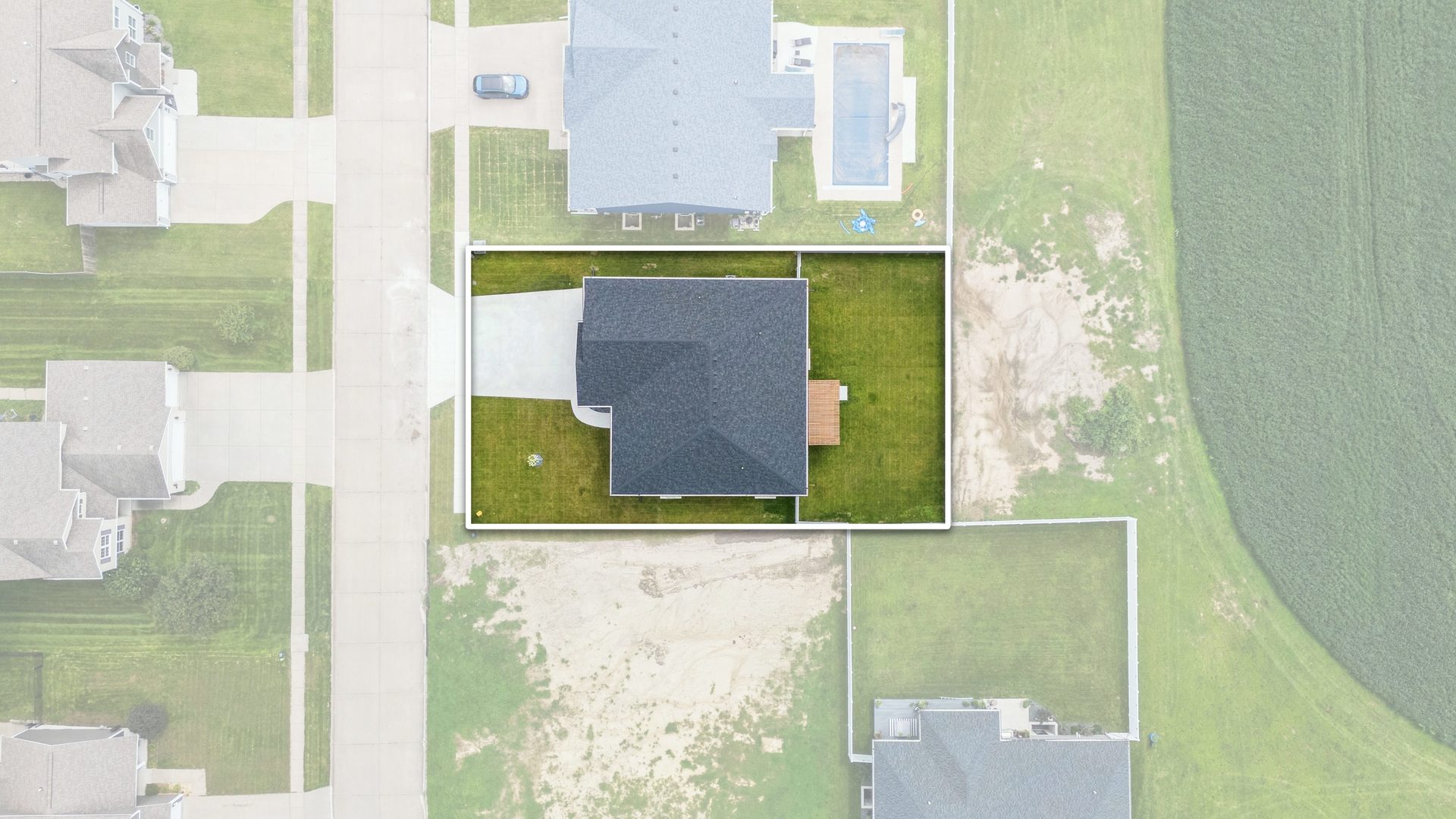 main property photo 54