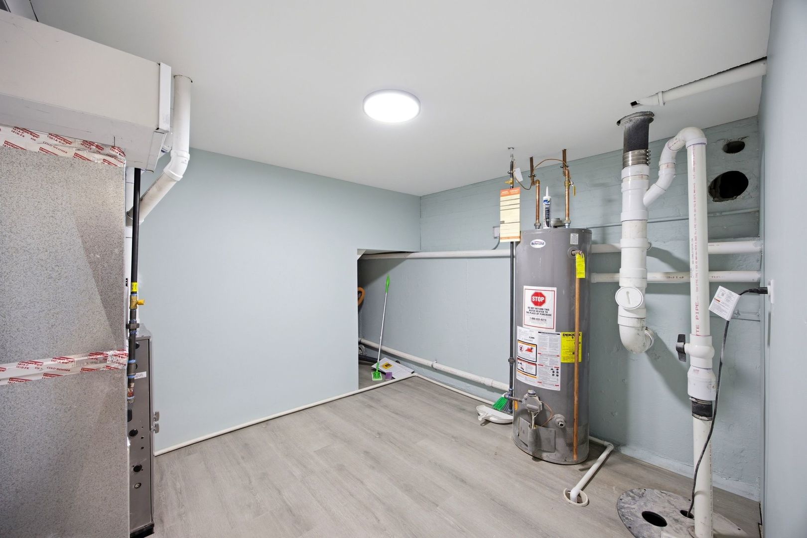 main property photo 37