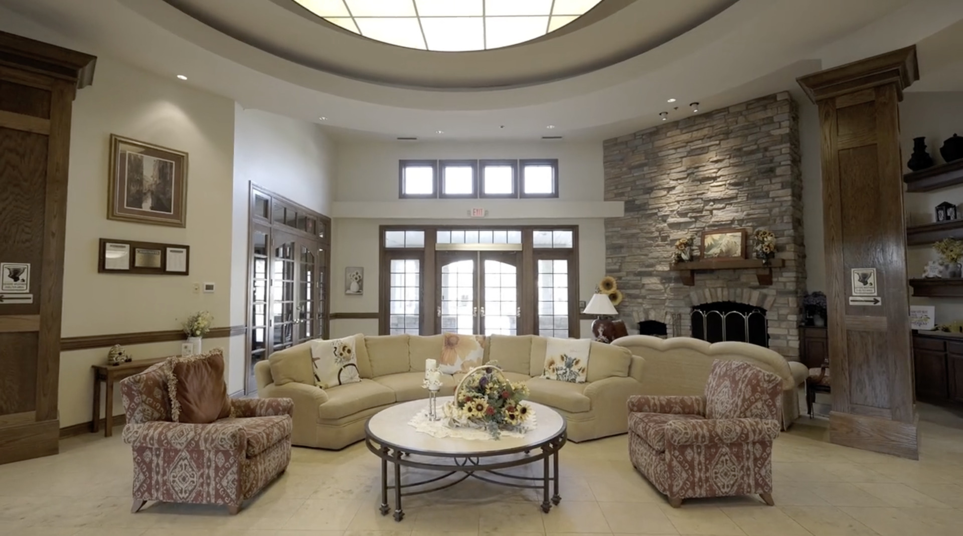 main property photo 45
