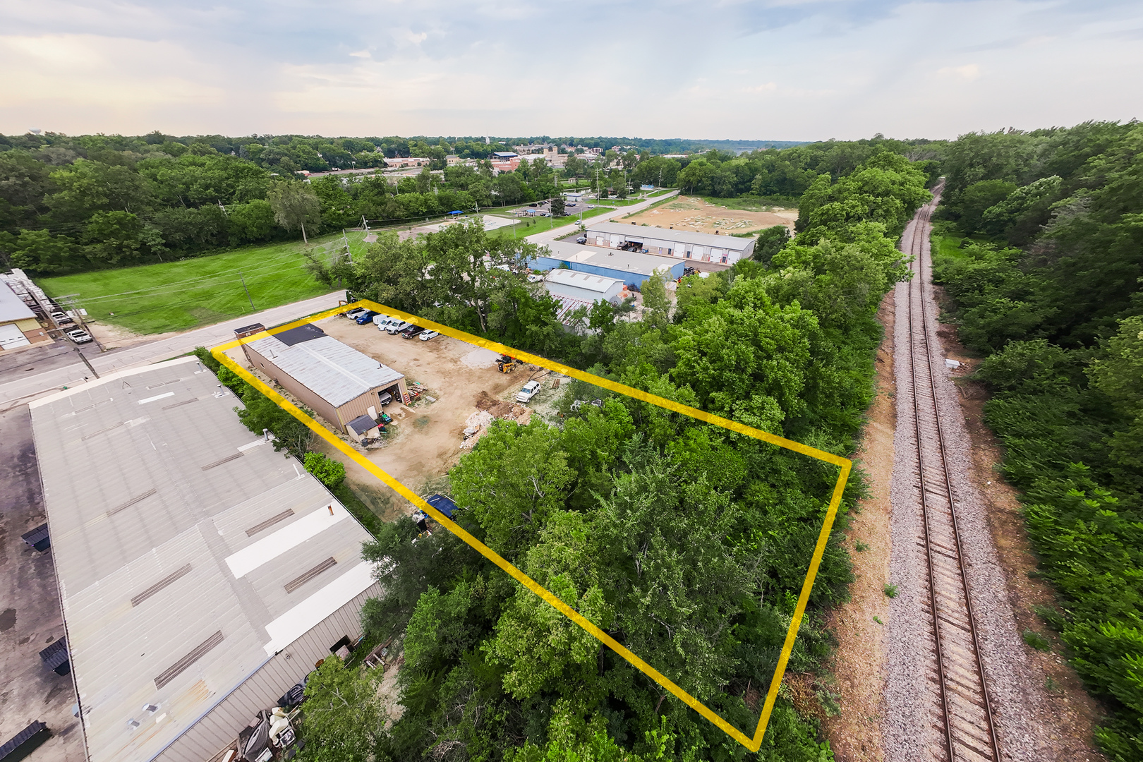main property photo 11