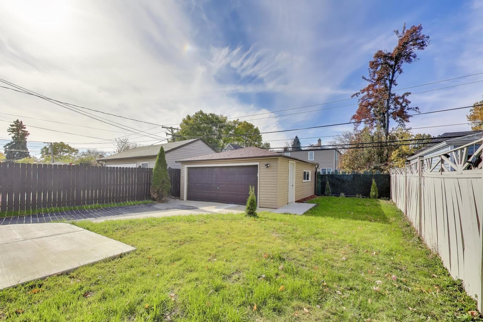 main property photo 40