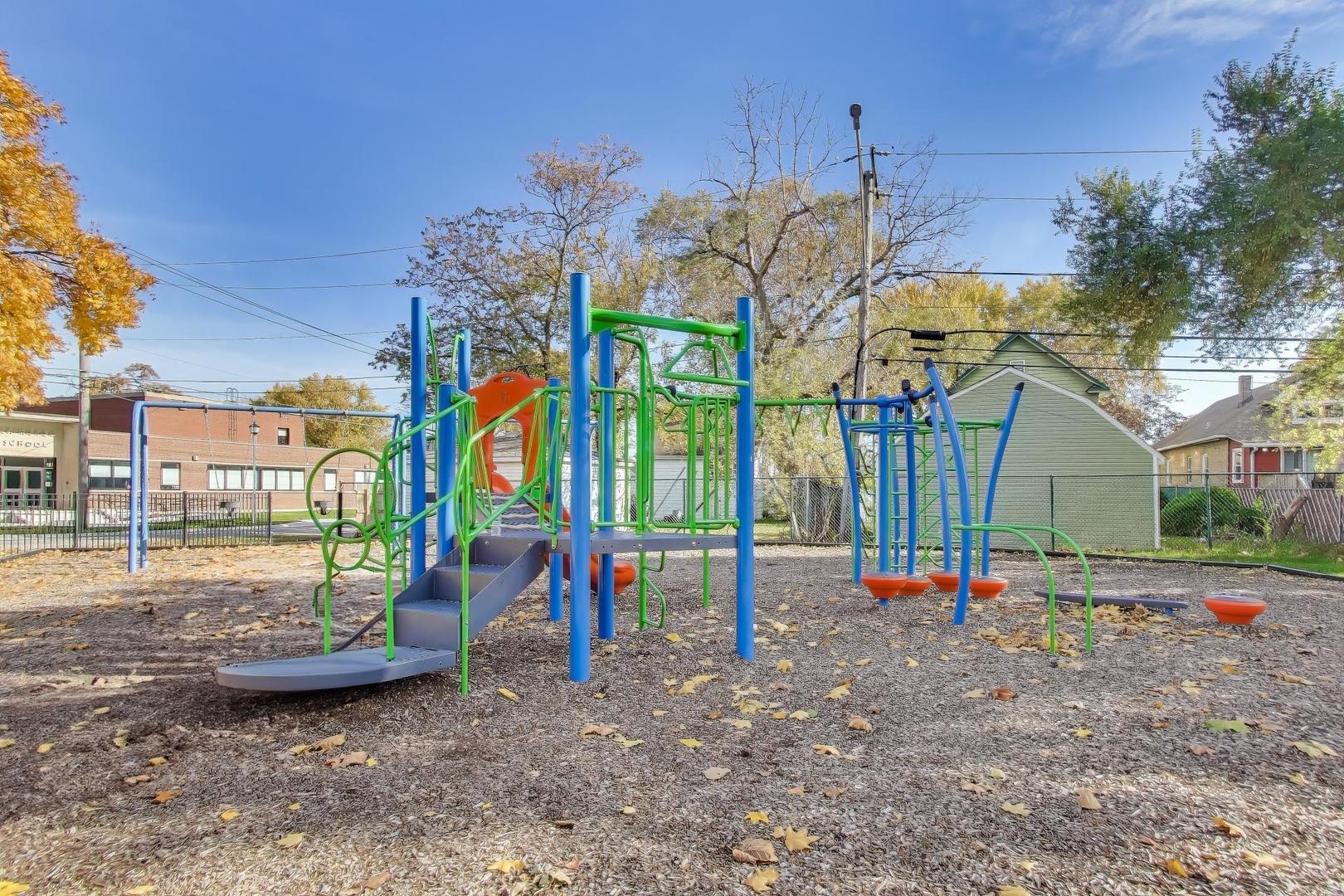 main property photo 50