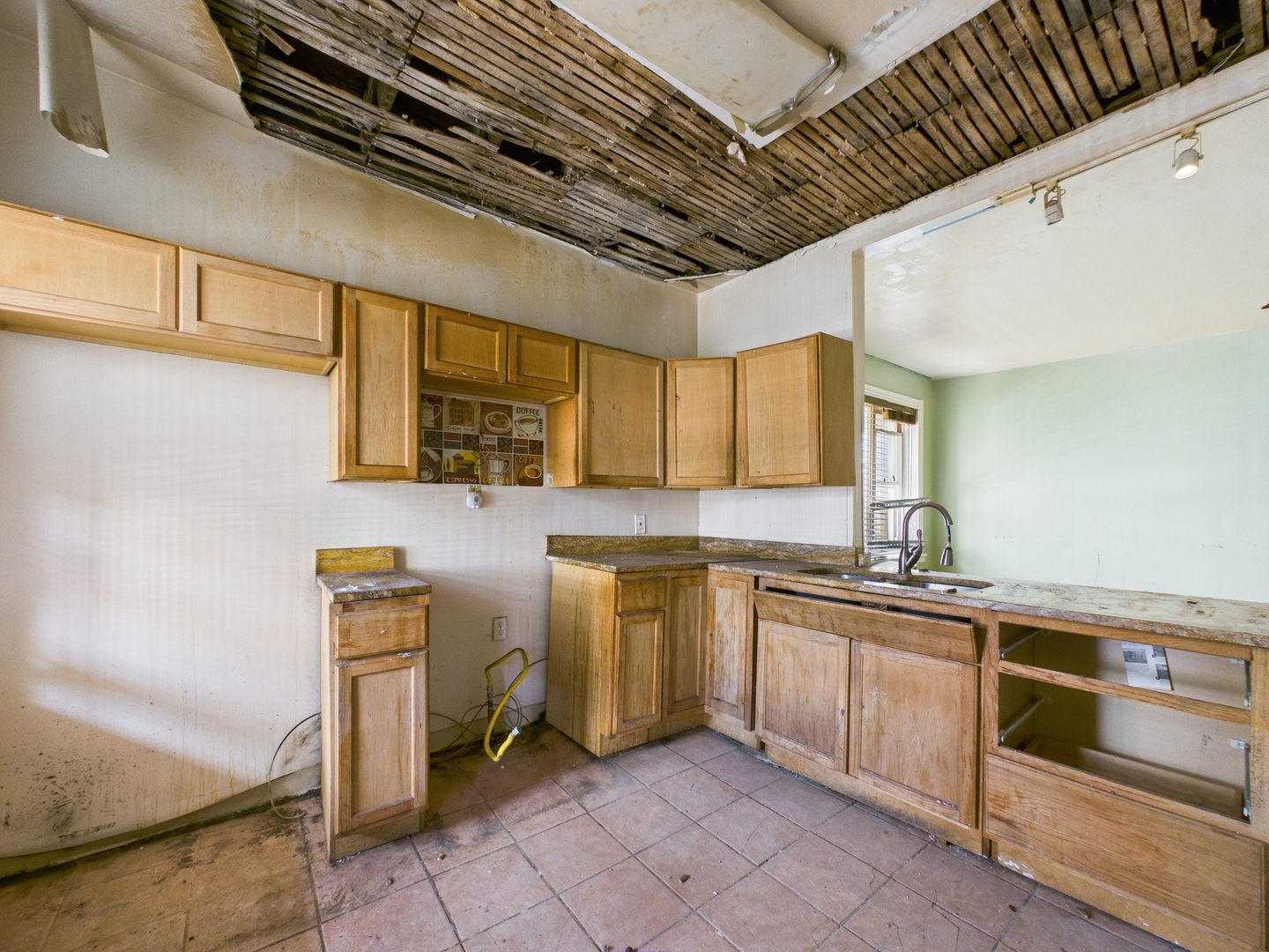 property viewer photo 19