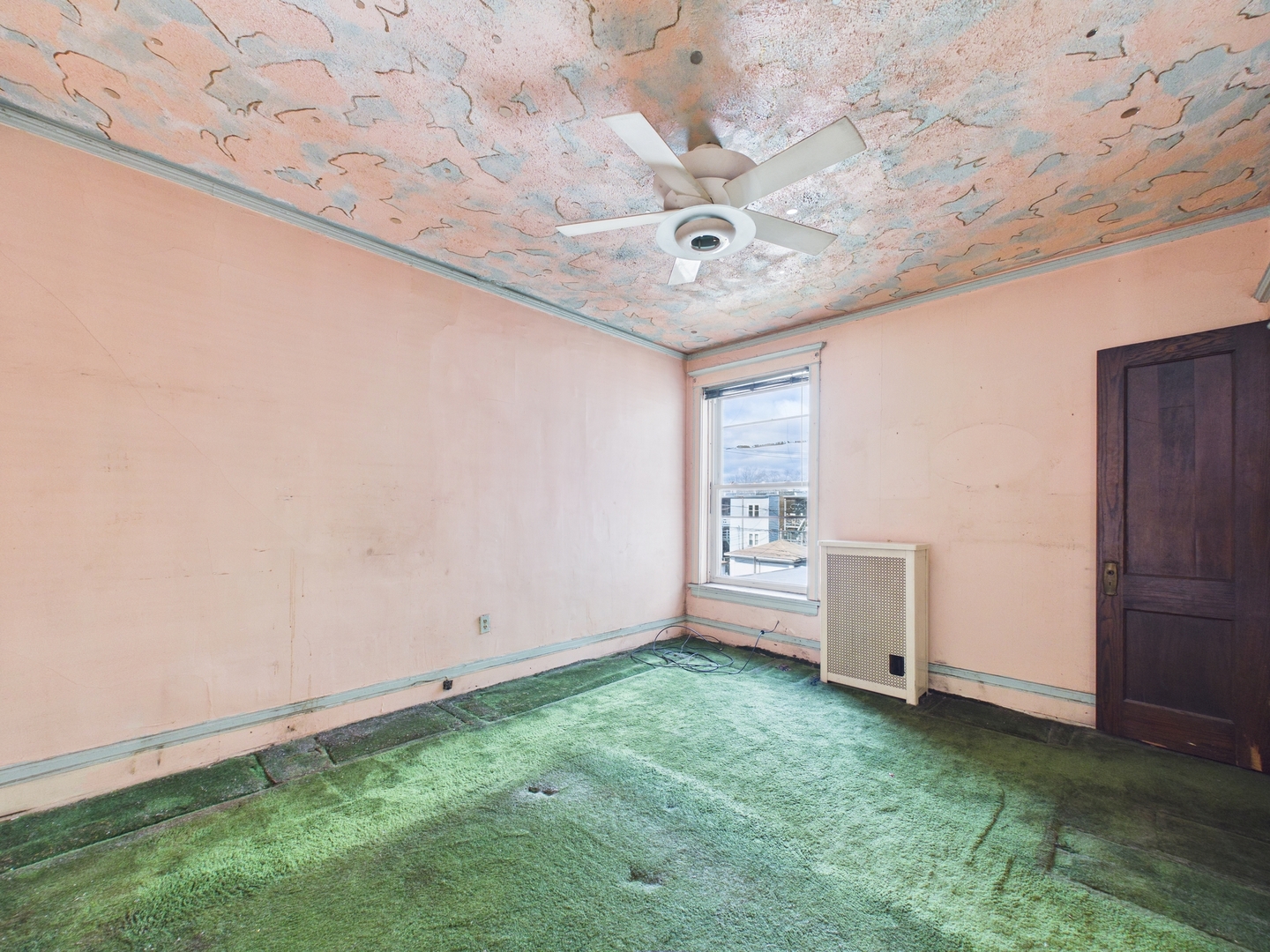 property viewer photo 36