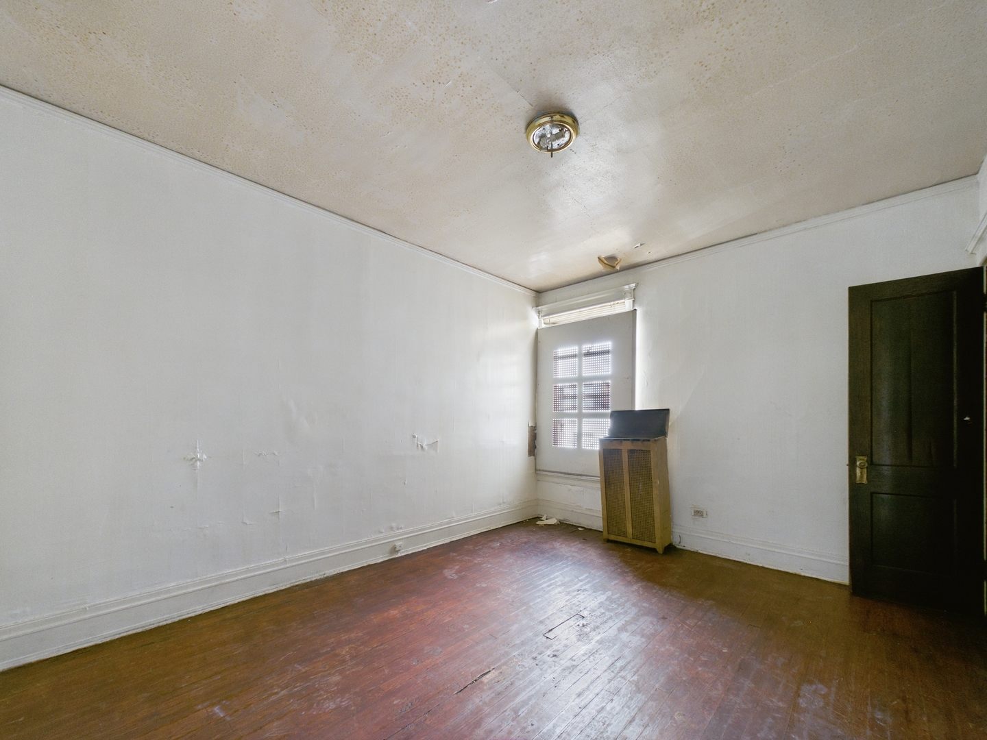 property viewer photo 6