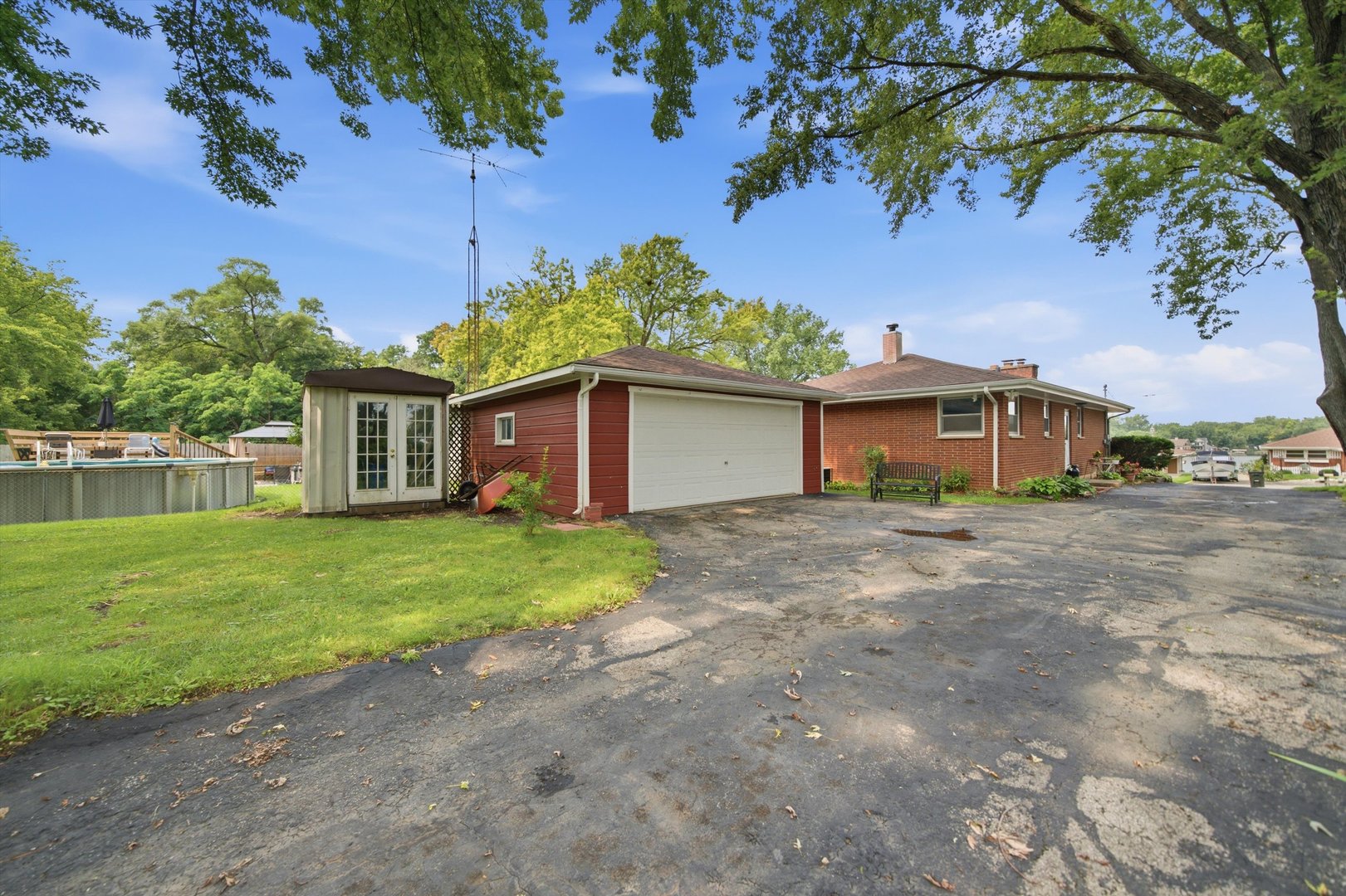 main property photo 31