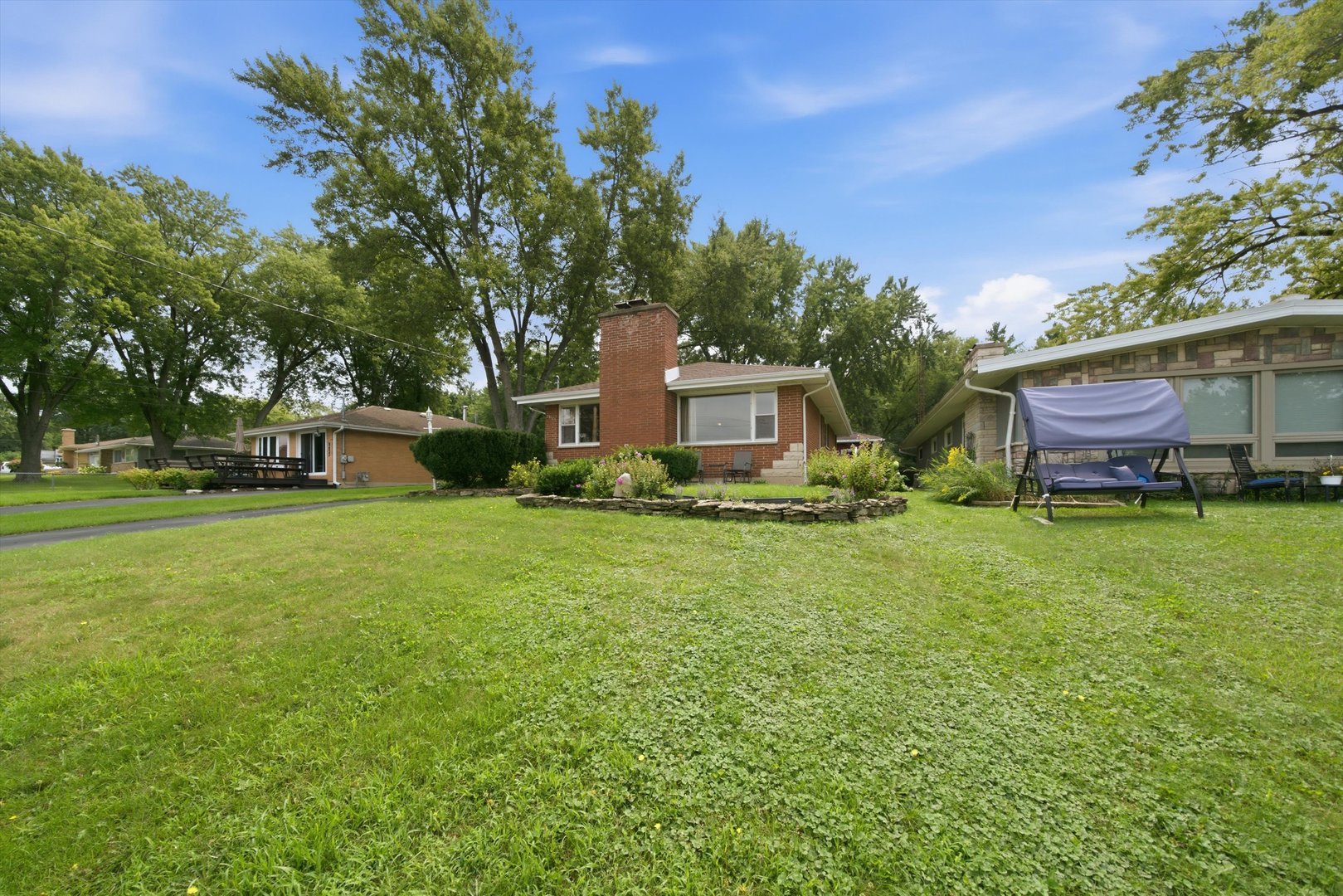 main property photo 33