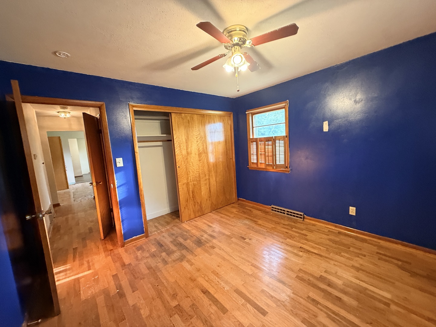 property viewer photo 16