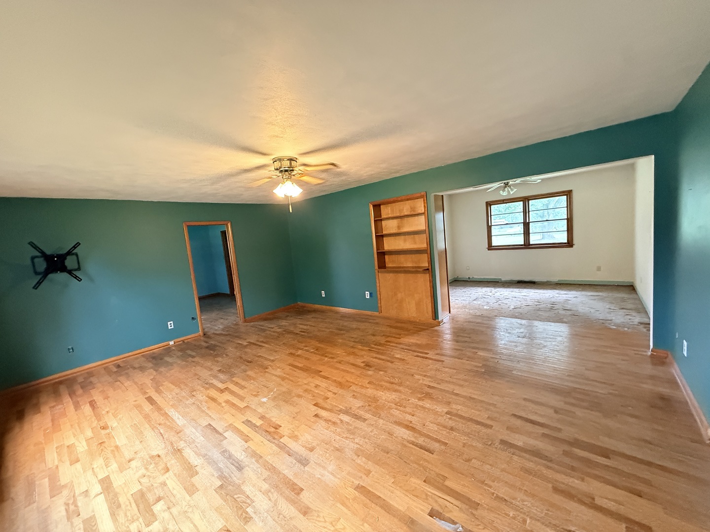 property viewer photo 2