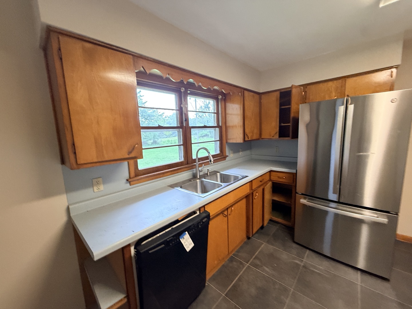 property viewer photo 3