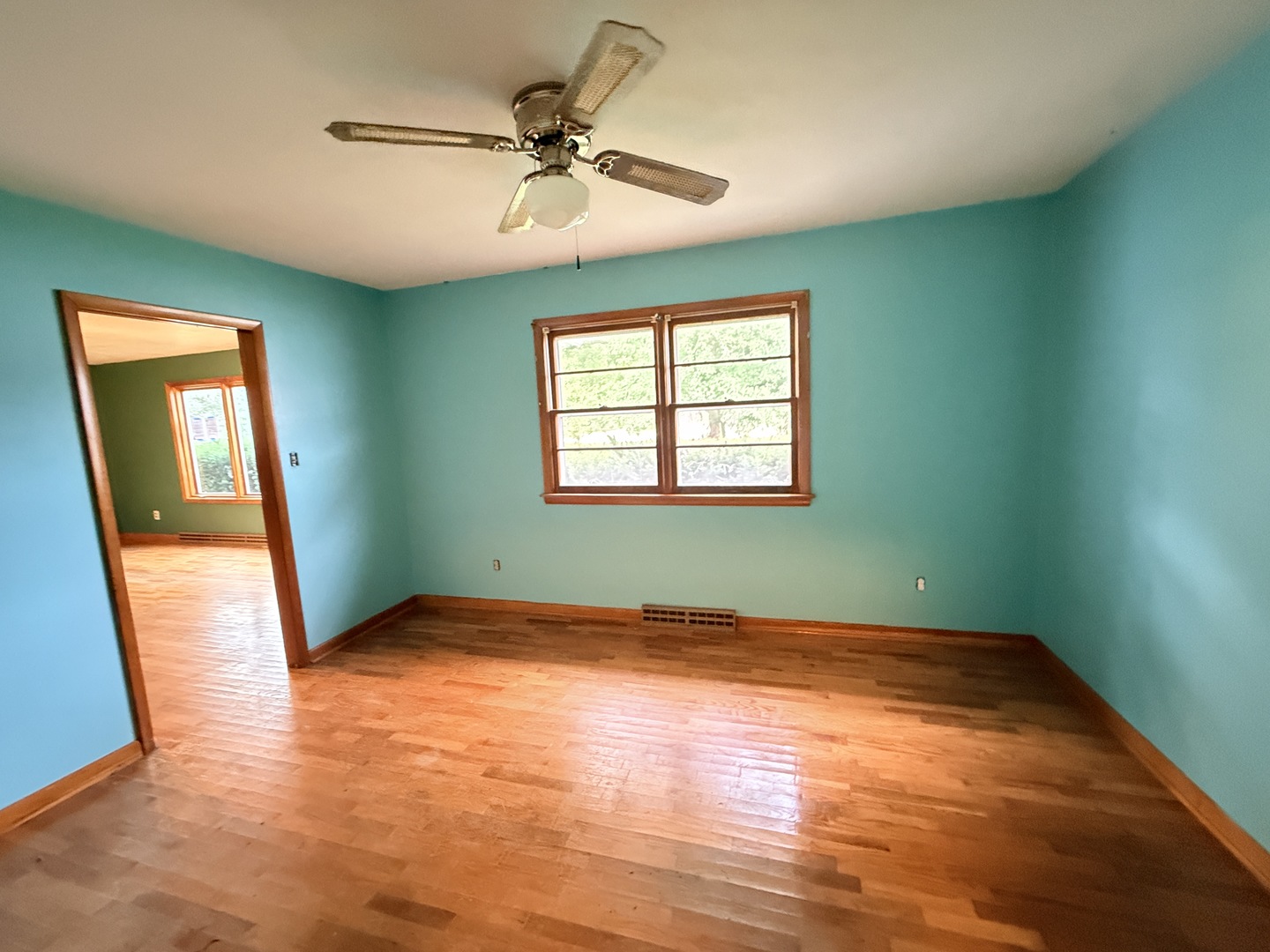 property viewer photo 8