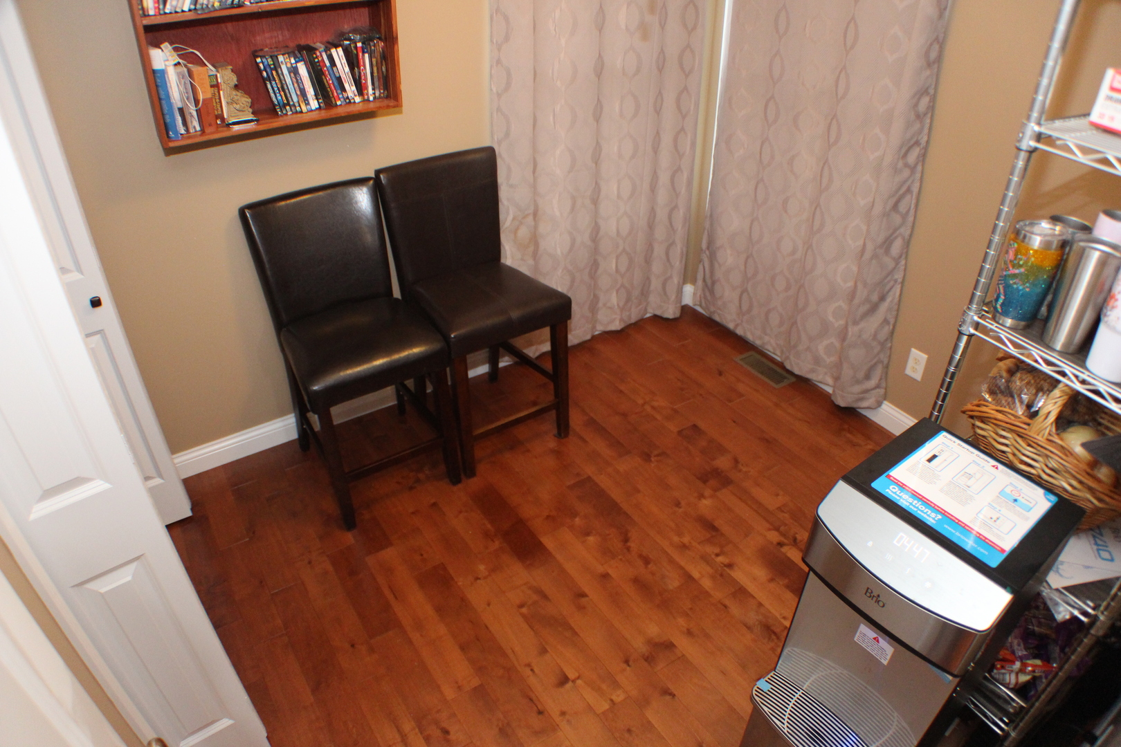 main property photo 10
