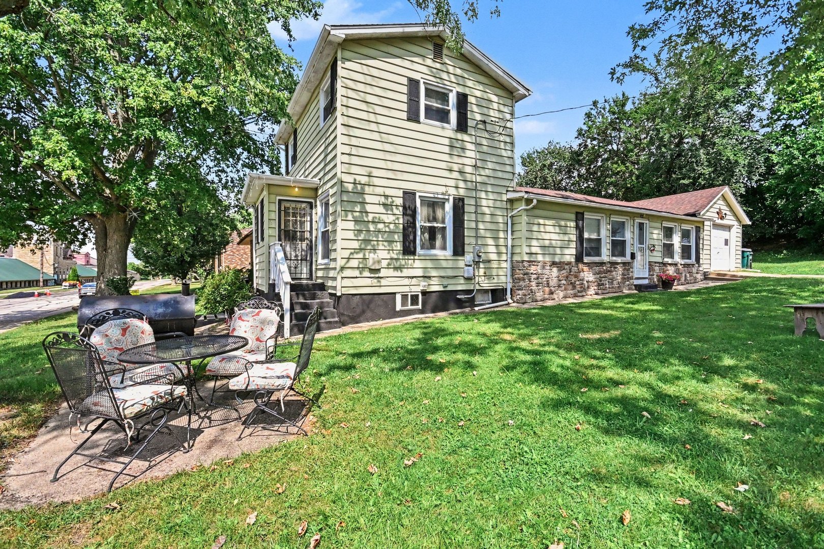 main property photo 15
