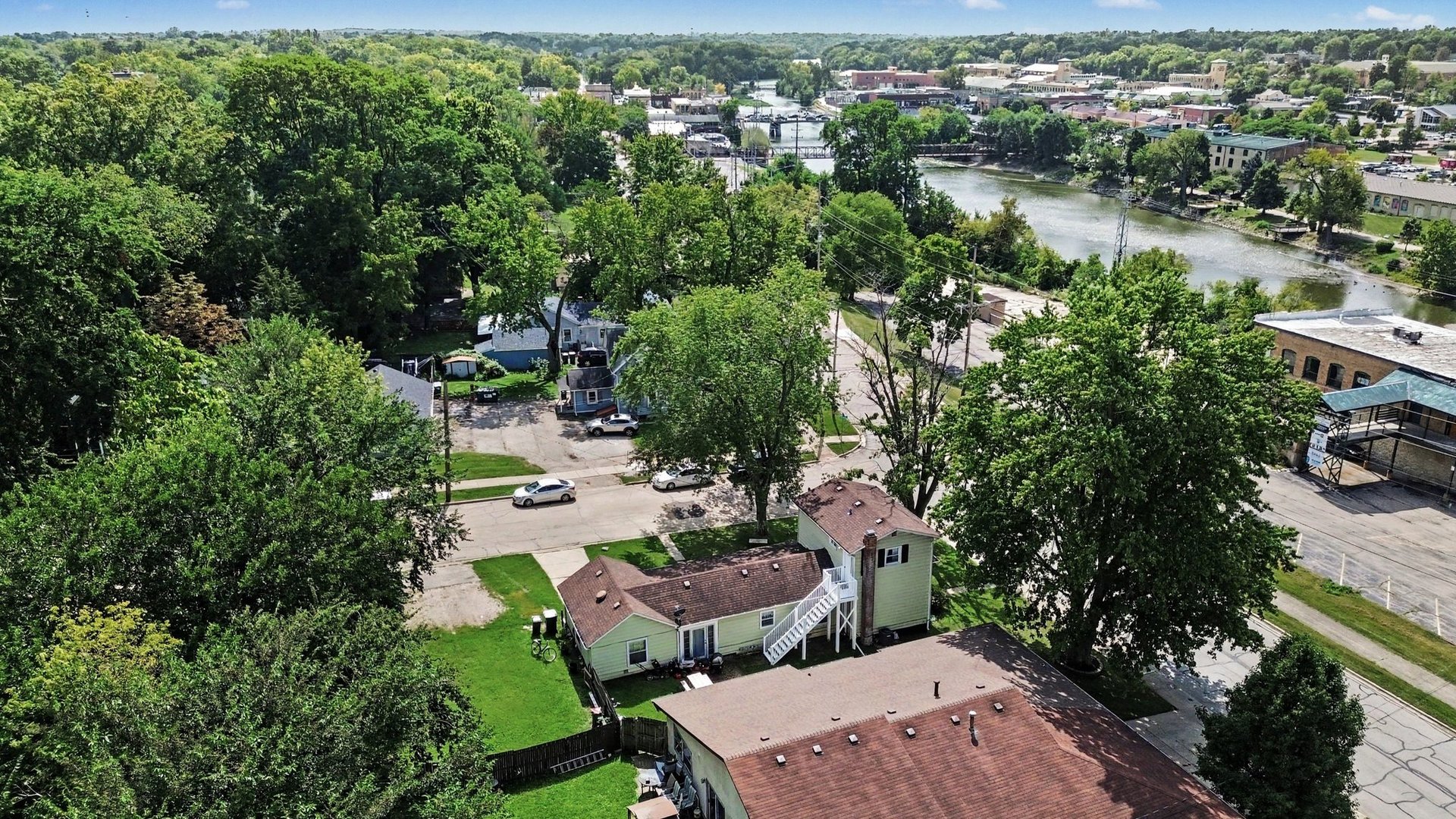 main property photo 19