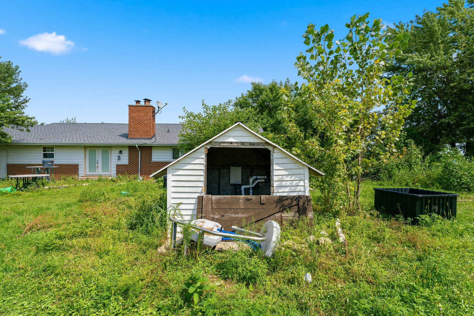 main property photo 47