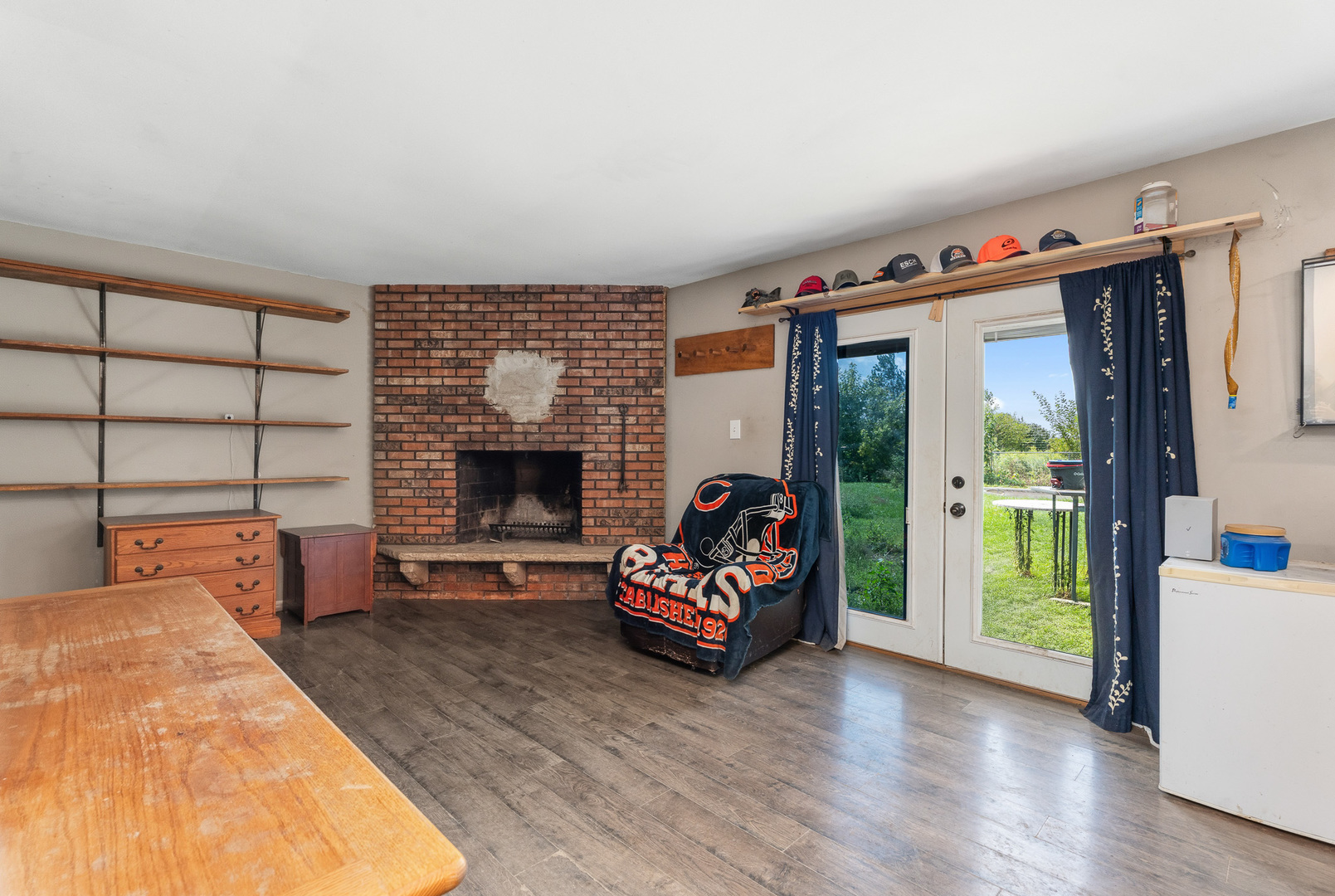 main property photo 9