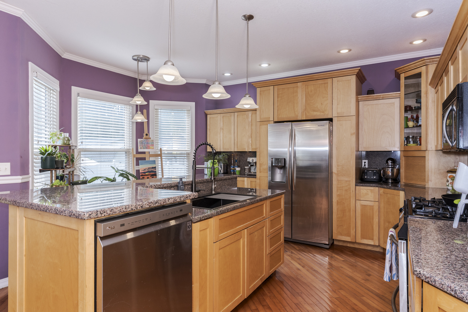 main property photo 13