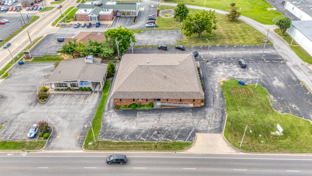 main property photo 9