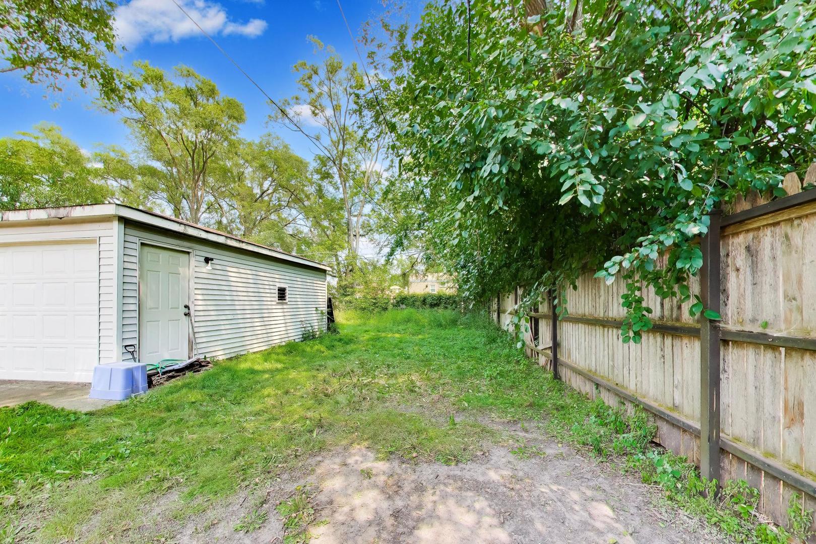 main property photo 17