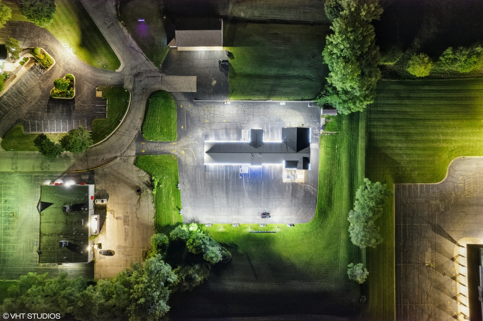main property photo 13