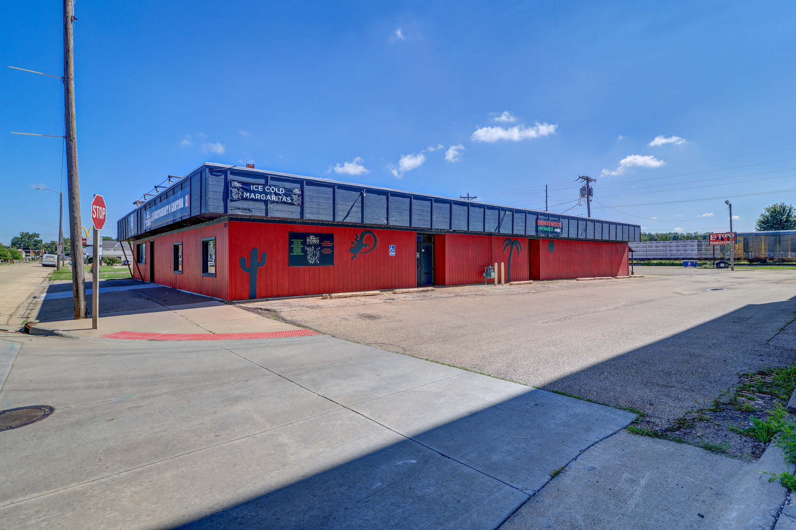main property photo 20