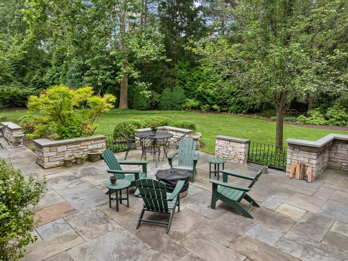 main property photo 75