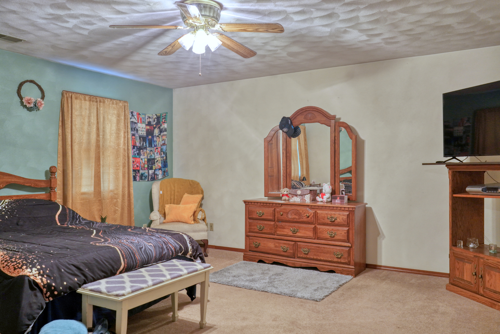 main property photo 29