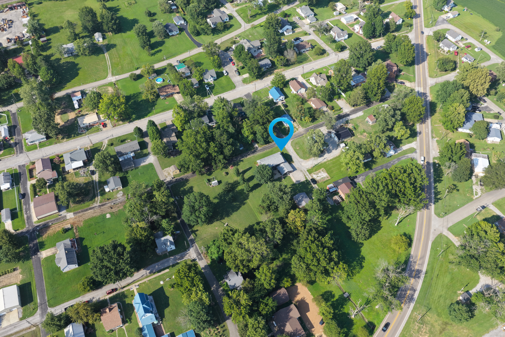 main property photo 40