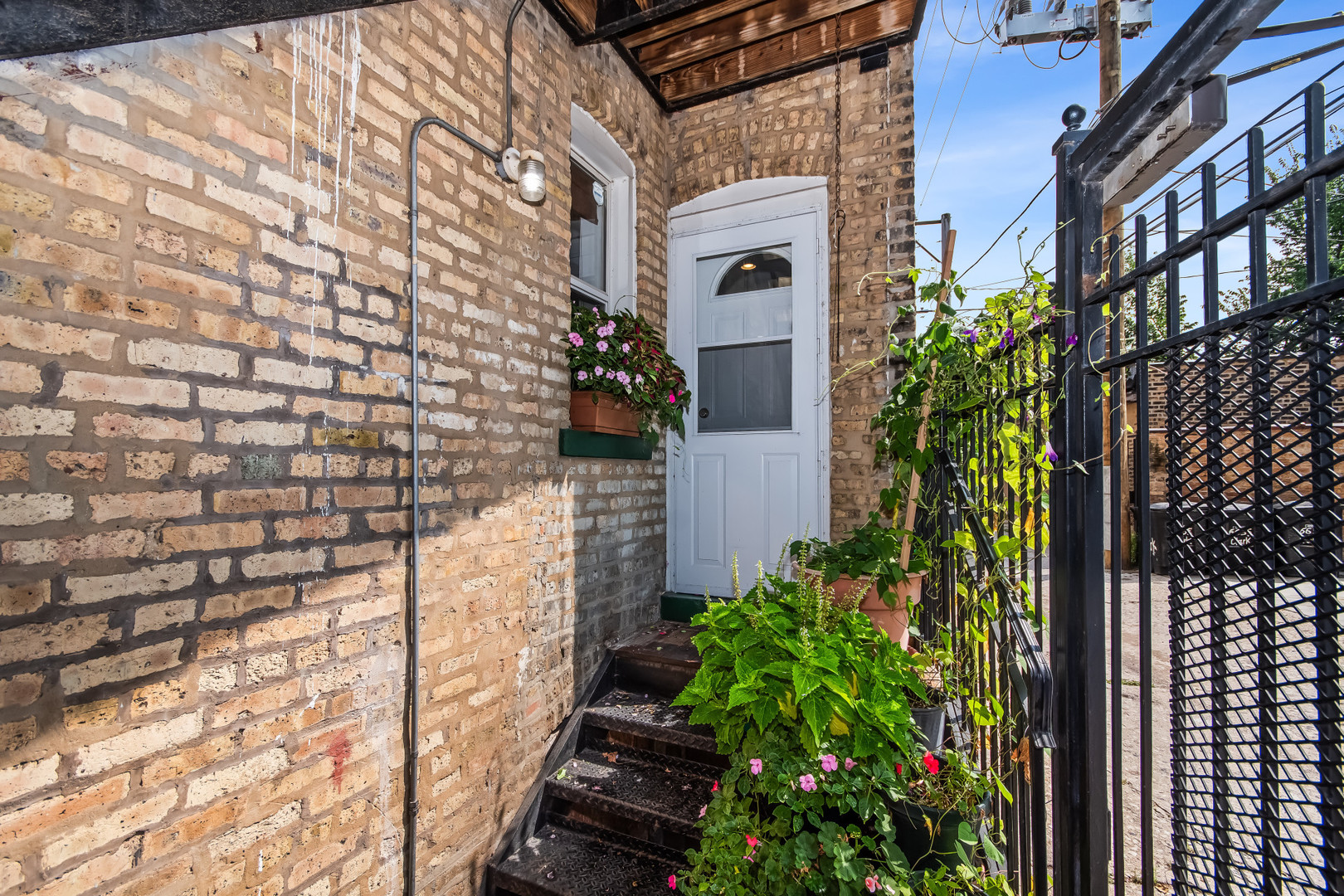main property photo 16