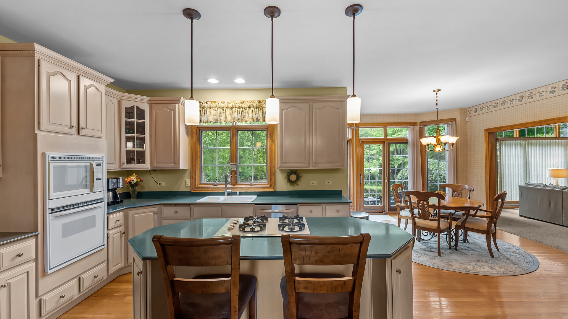 main property photo 22