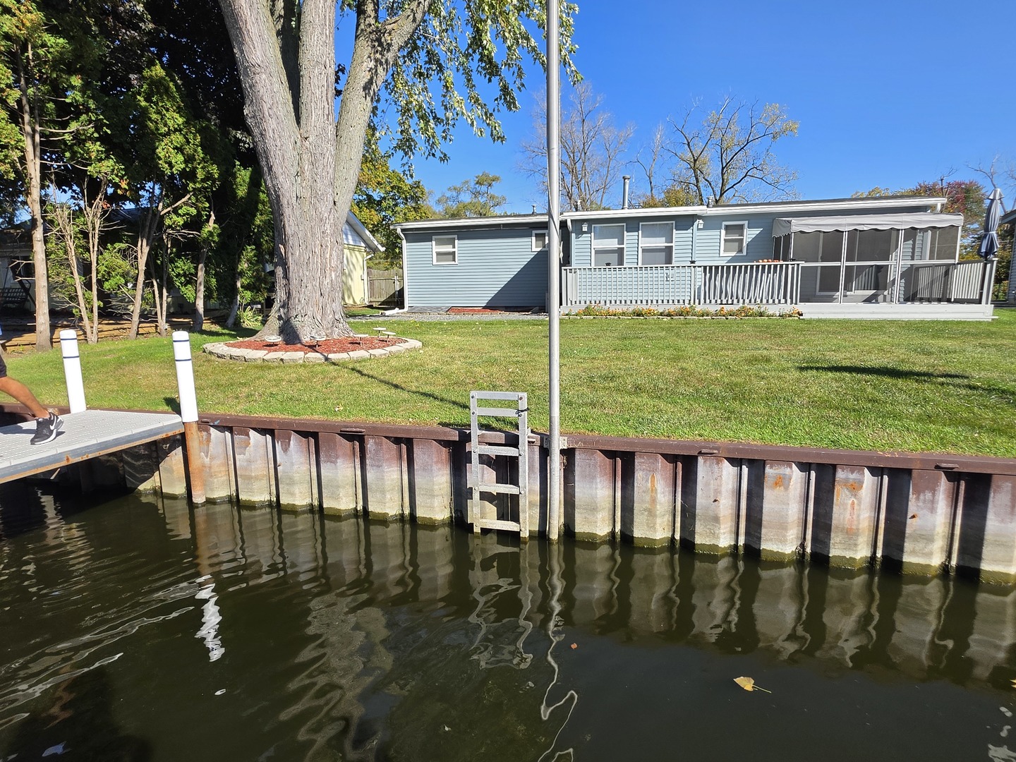 main property photo 30