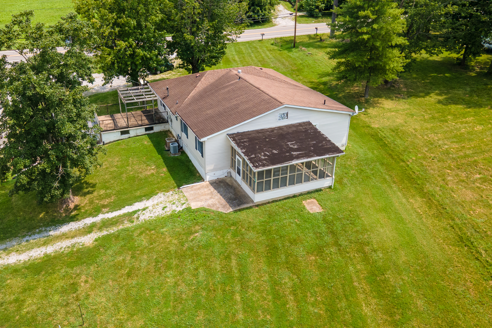 main property photo 36