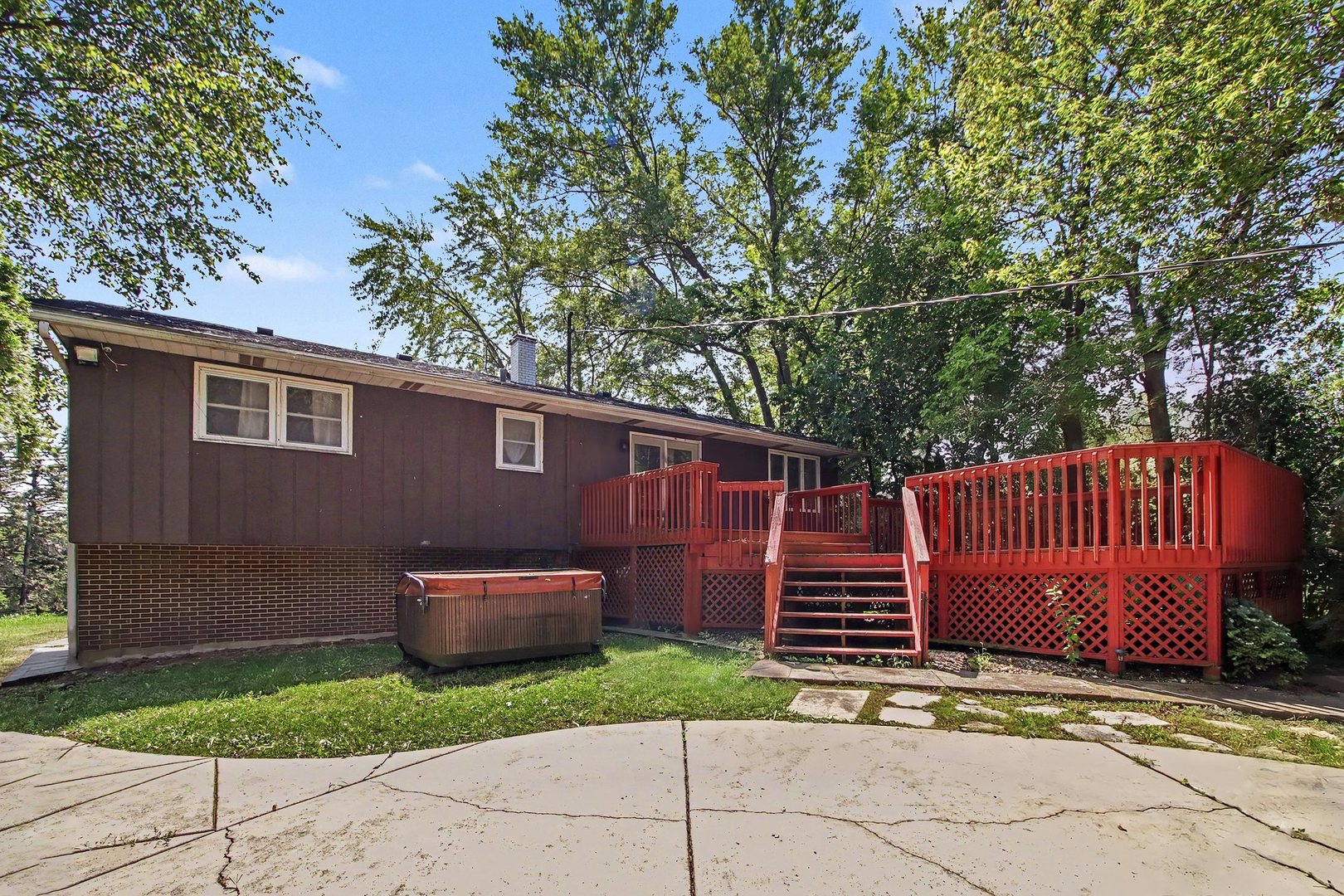 main property photo 18