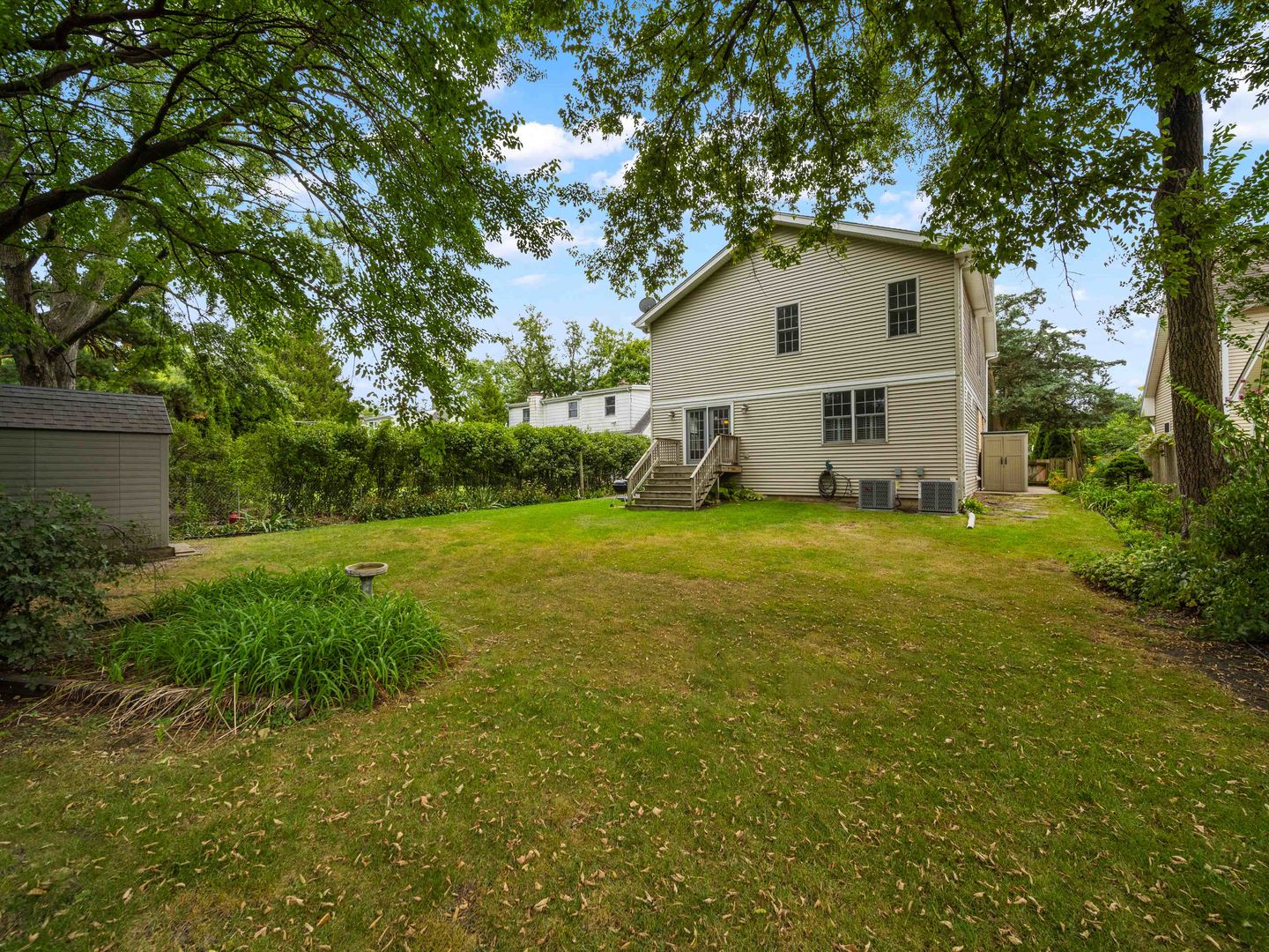 main property photo 25