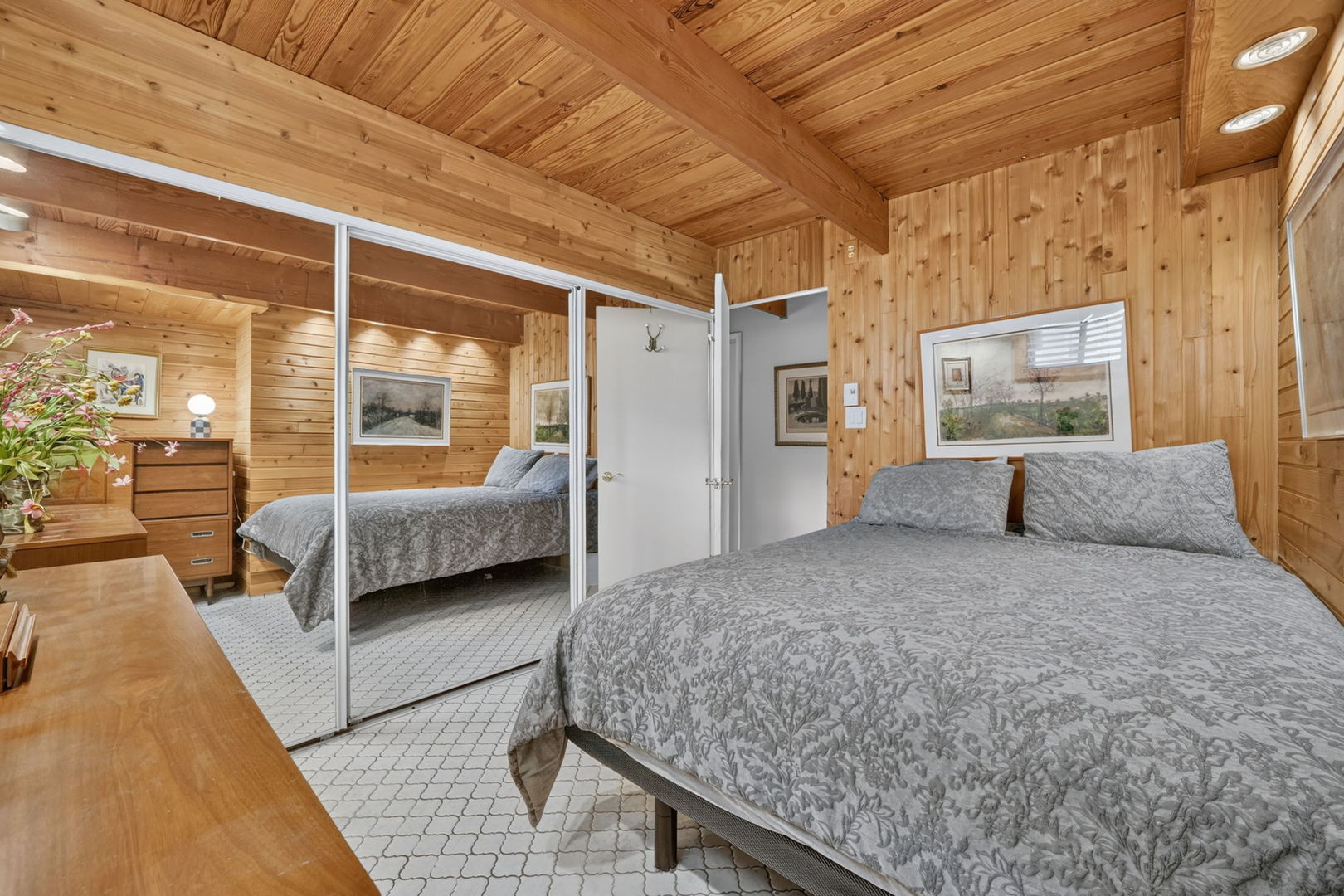 property viewer photo 22