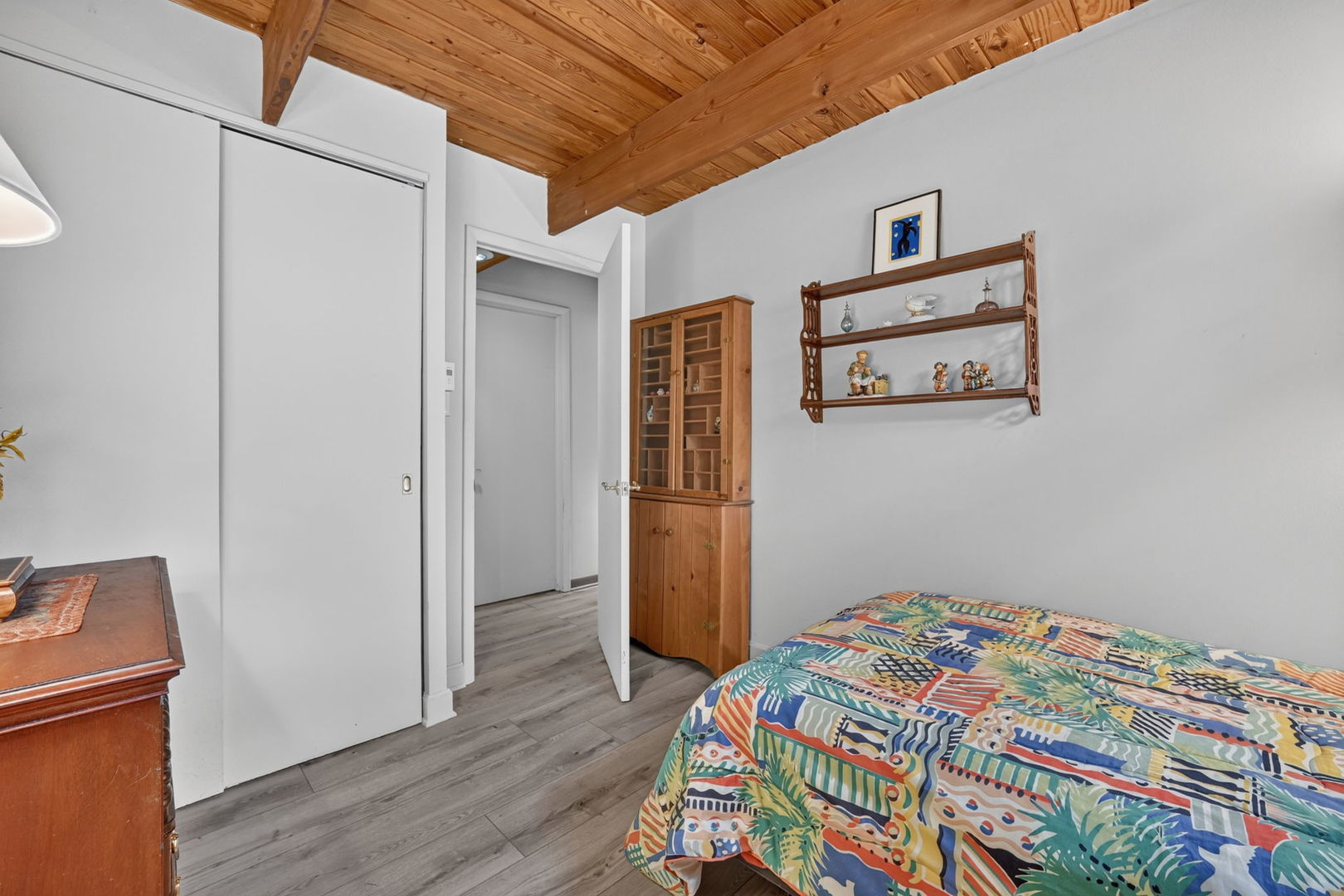property viewer photo 27