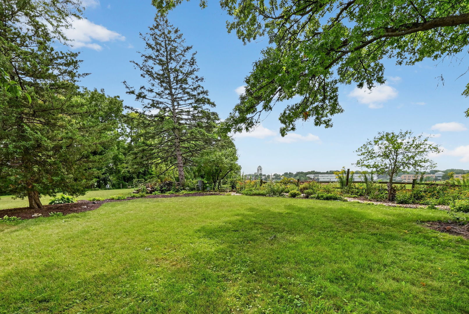 property viewer photo 37