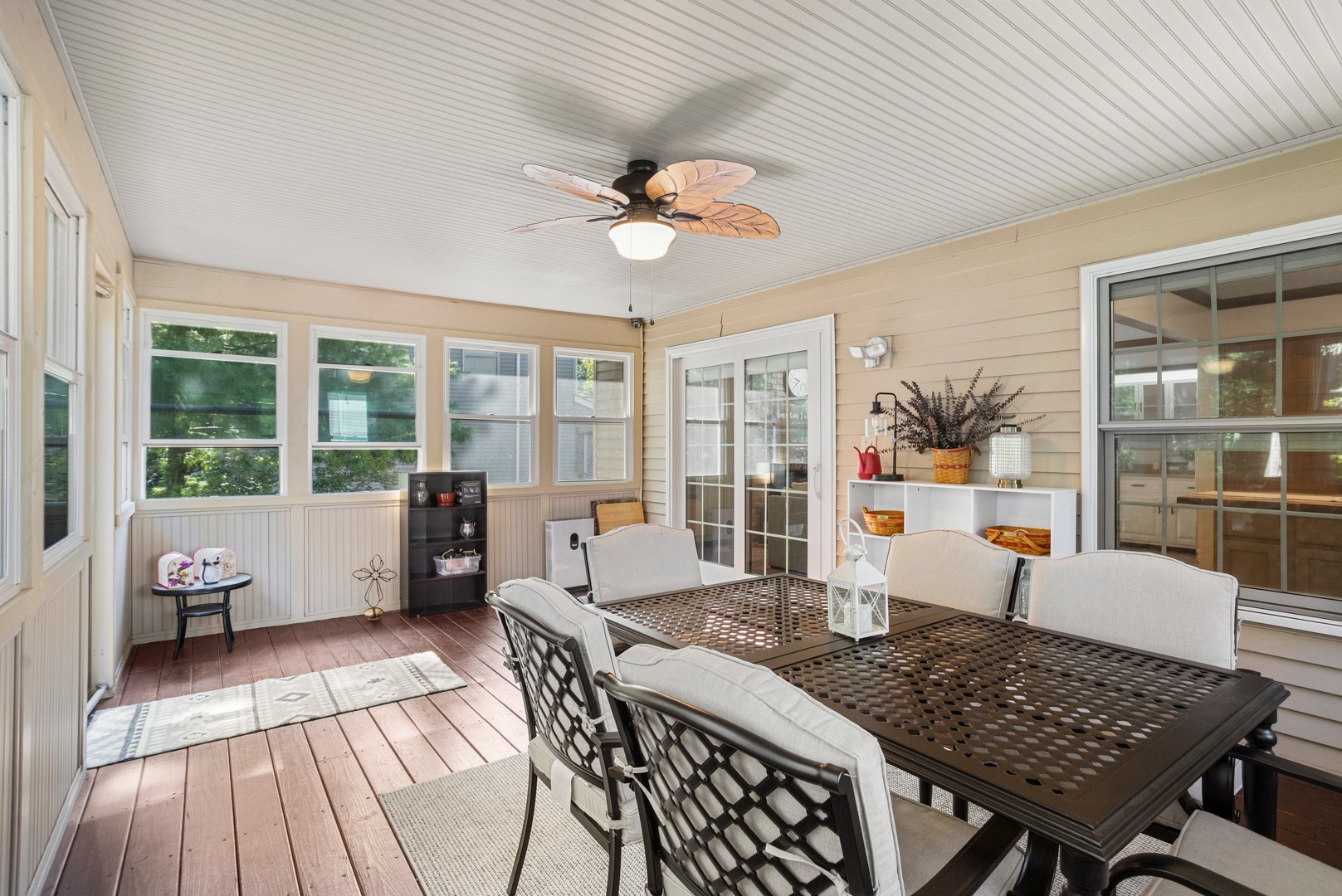property viewer photo 26