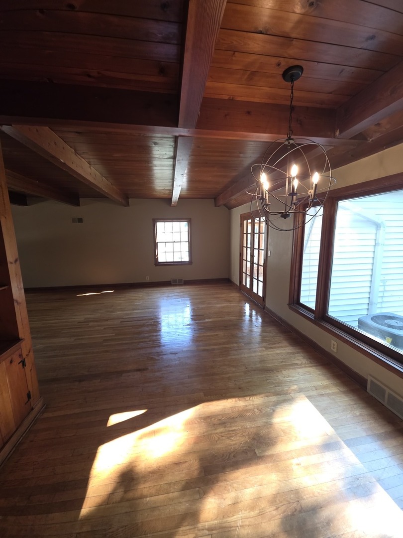 property viewer photo 2