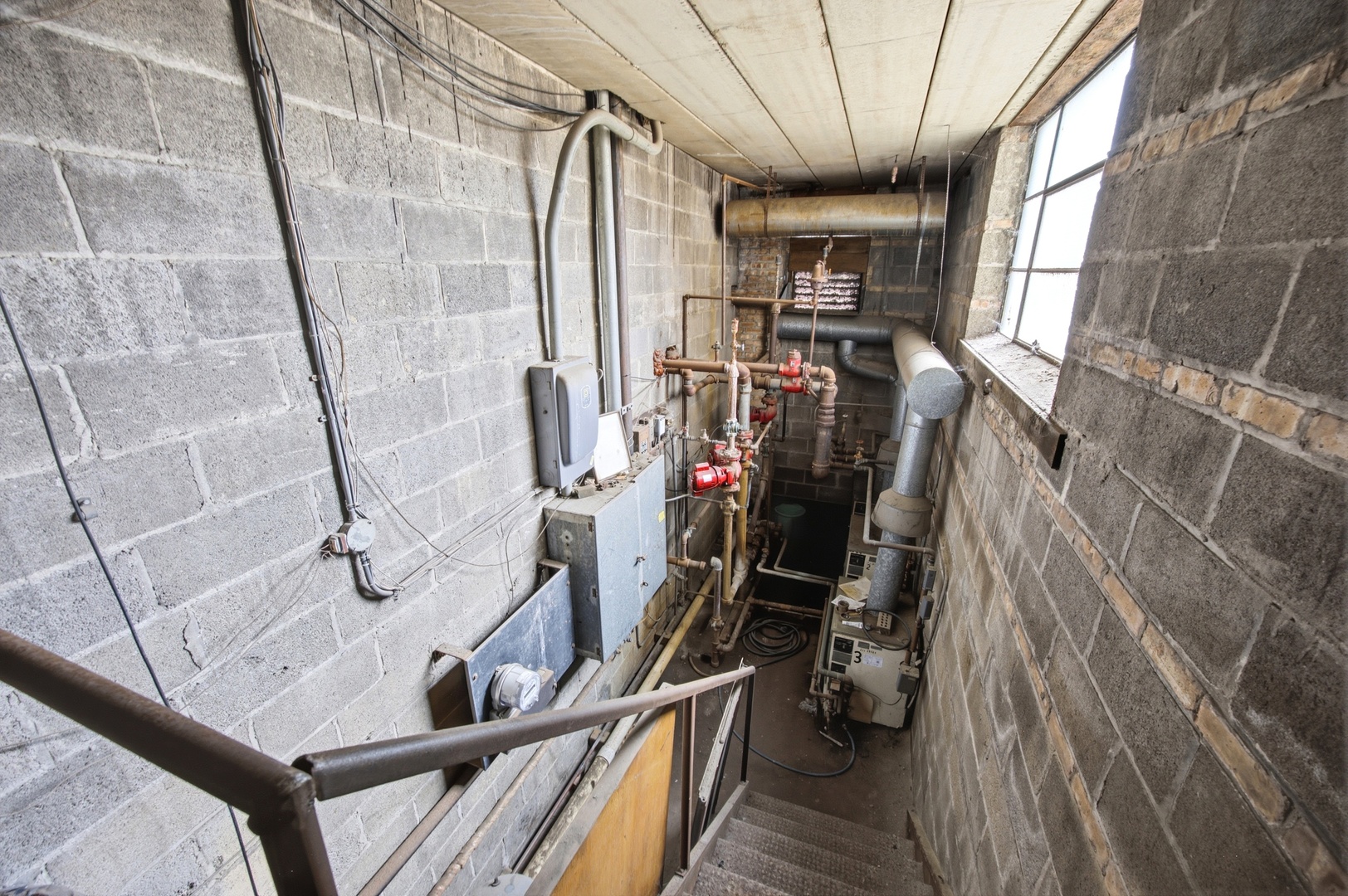 main property photo 22